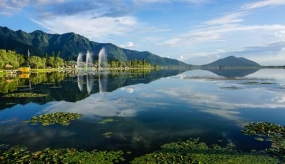 Srinagar Group Tour with Sonmarg & Pahalgam